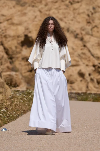 Look 49
